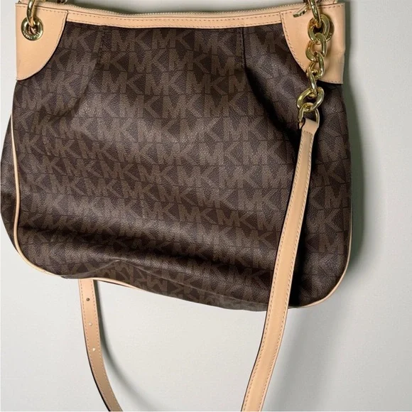 Michael Kors Signature Brown and Cream Shoulder Bag - Picture 4 of 6